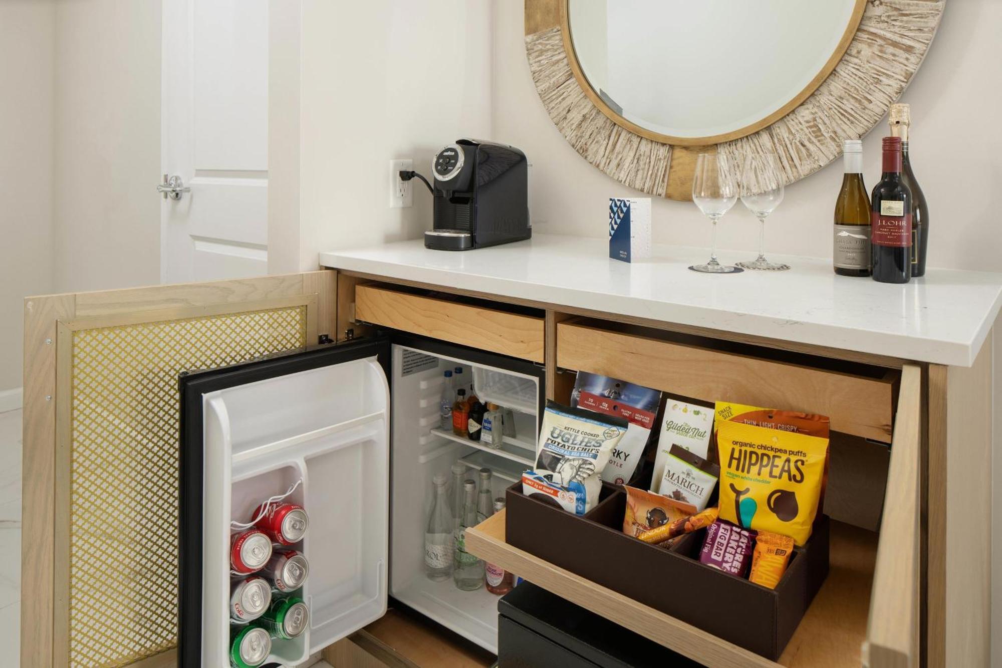 The Karol Hotel, St. Petersburg Clearwater, A Tribute Portfolio Hotel Bagian luar foto