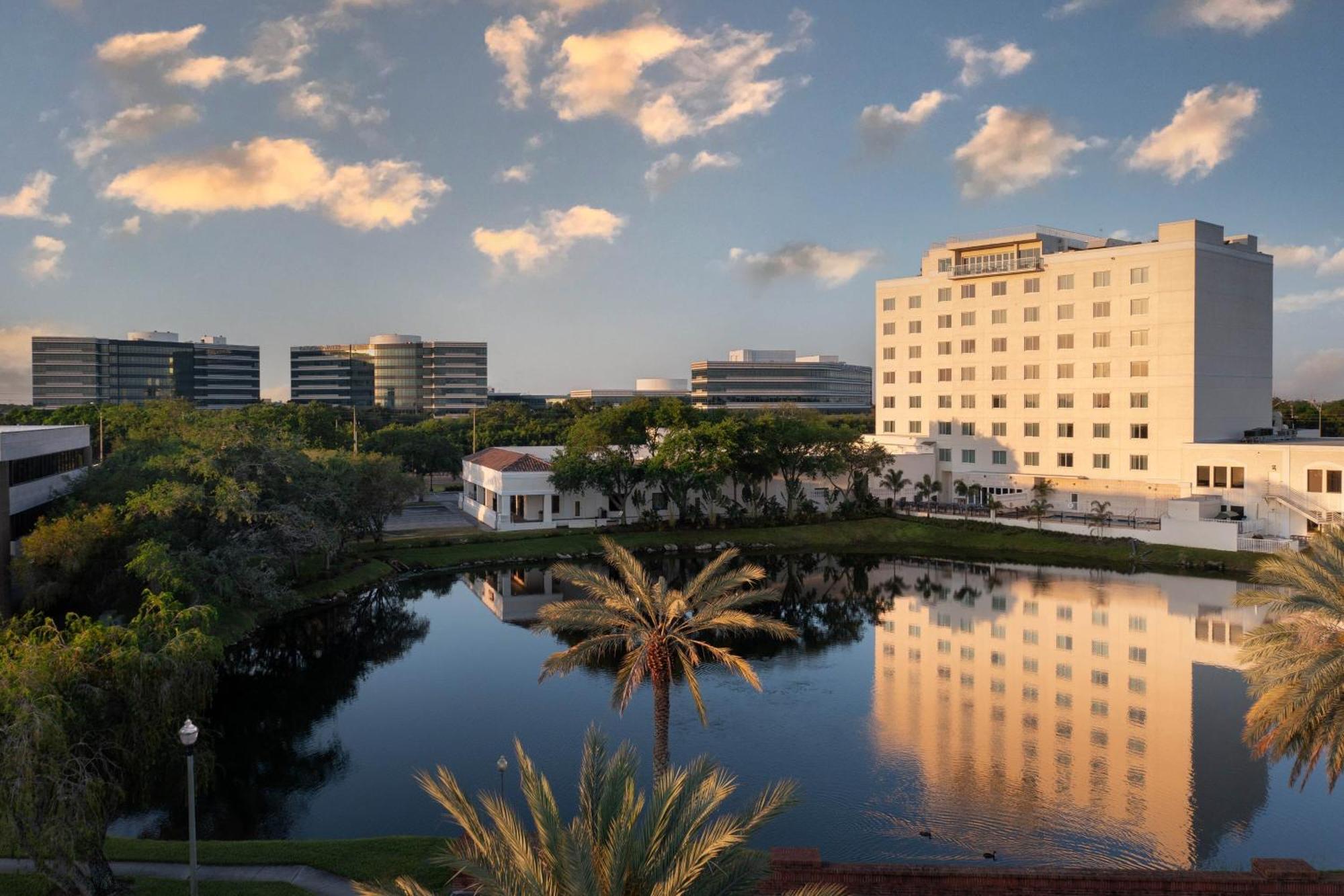 The Karol Hotel, St. Petersburg Clearwater, A Tribute Portfolio Hotel Bagian luar foto